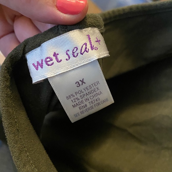 Velvet bodysuit - Picture 3 of 3